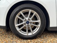 Ford Focus 1.0T EcoBoost Zetec Euro 6 (s/s) 5dr 30