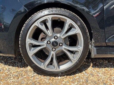 Ford Fiesta 1.0T EcoBoost ST-Line Euro 6 (s/s) 3dr 20
