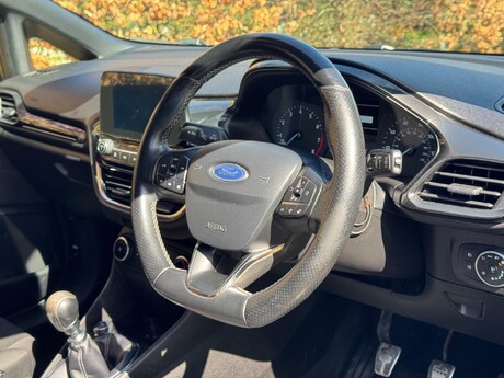 Ford Fiesta 1.0T EcoBoost ST-Line Euro 6 (s/s) 3dr 27