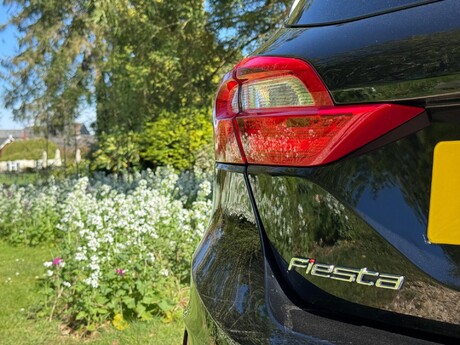 Ford Fiesta 1.0T EcoBoost ST-Line Euro 6 (s/s) 3dr 28
