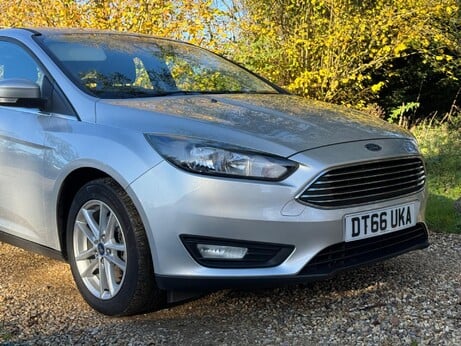 Ford Focus 1.0T EcoBoost Zetec Euro 6 (s/s) 5dr 2