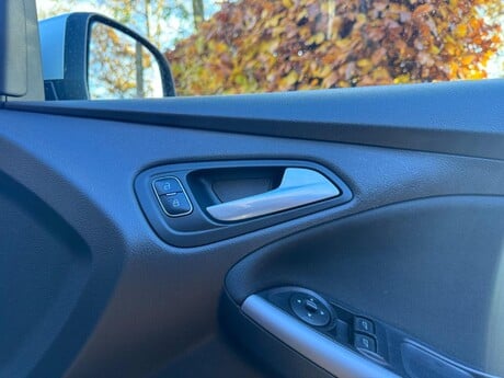 Ford Focus 1.0T EcoBoost Zetec Euro 6 (s/s) 5dr 30