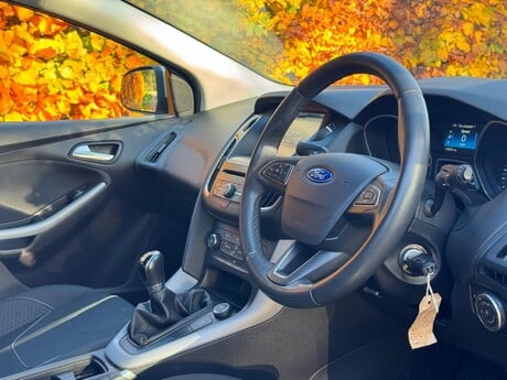 Ford Focus 1.0T EcoBoost Zetec Euro 6 (s/s) 5dr 40