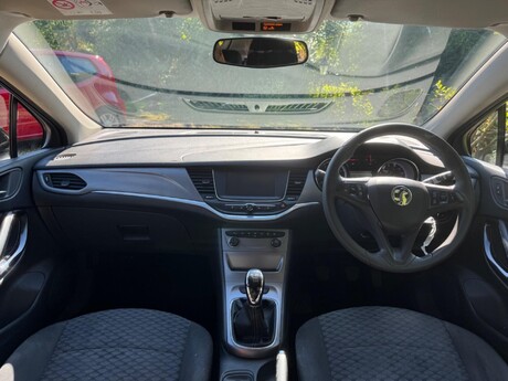 Vauxhall Astra 1.4i Turbo Design Euro 6 5dr 12