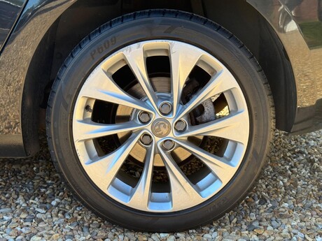 Vauxhall Astra 1.4i Turbo Design Euro 6 5dr 22