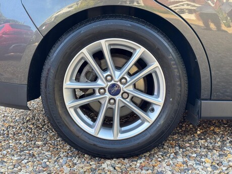 Ford C-Max 1.0T EcoBoost GPF Zetec Euro 6 (s/s) 5dr 33