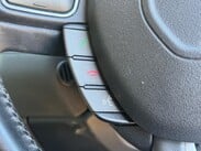 Land Rover Range Rover Evoque 2.2 SD4 Pure 4WD Euro 5 (s/s) 5dr 35