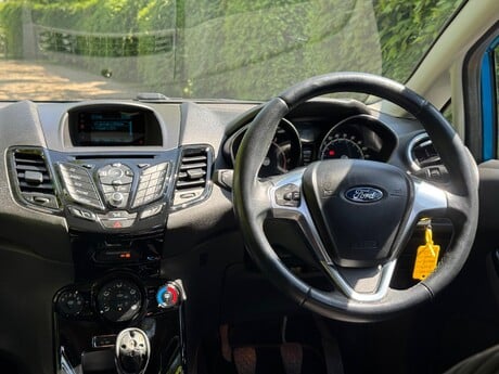 Ford Fiesta 1.0T EcoBoost Zetec Euro 6 (s/s) 5dr 12