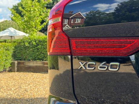 Volvo XC60 2.0 T5 R-Design Auto AWD Euro 6 (s/s) 5dr 6