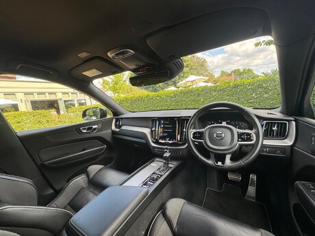 Volvo XC60 2.0 T5 R-Design Auto AWD Euro 6 (s/s) 5dr 10