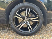 Volvo XC60 2.0 T5 R-Design Auto AWD Euro 6 (s/s) 5dr 28