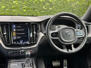 Volvo XC60 2.0 T5 R-Design Auto AWD Euro 6 (s/s) 5dr 39