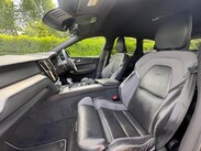 Volvo XC60 2.0 T5 R-Design Auto AWD Euro 6 (s/s) 5dr 41