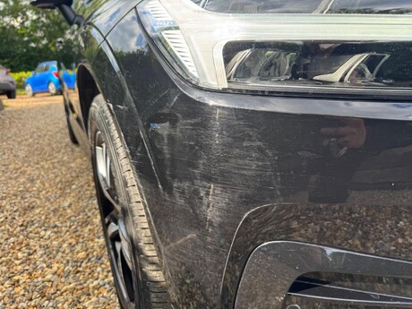 Volvo XC60 2.0 T5 R-Design Auto AWD Euro 6 (s/s) 5dr 42