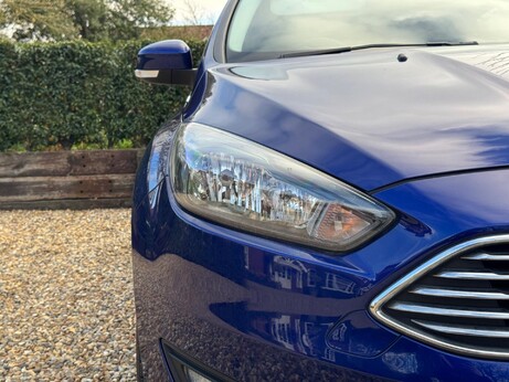 Ford Focus 1.0T EcoBoost Titanium Euro 6 (s/s) 5dr 1