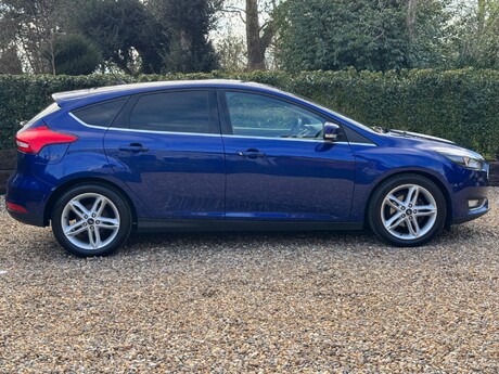 Ford Focus 1.0T EcoBoost Titanium Euro 6 (s/s) 5dr 12