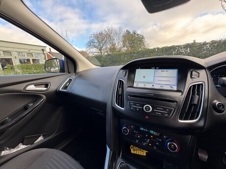 Ford Focus 1.0T EcoBoost Titanium Euro 6 (s/s) 5dr 20