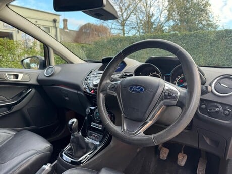 Ford Fiesta 1.0T EcoBoost Titanium X Euro 6 (s/s) 5dr 16