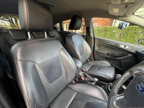 Ford Fiesta 1.0T EcoBoost Titanium X Euro 6 (s/s) 5dr 18