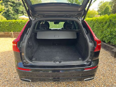 Volvo XC60 2.0 T5 R-Design Auto AWD Euro 6 (s/s) 5dr 37