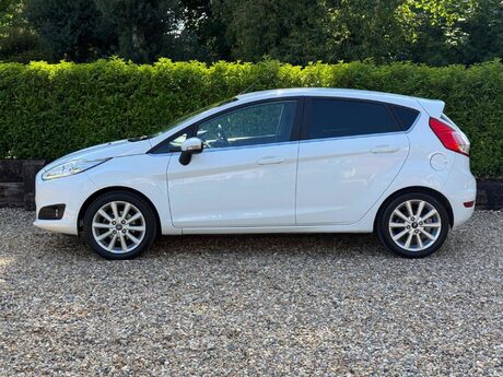 Ford Fiesta 1.0T EcoBoost Titanium Euro 6 (s/s) 5dr 5