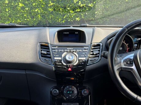 Ford Fiesta 1.0T EcoBoost Titanium Euro 6 (s/s) 5dr 11