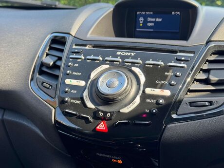 Ford Fiesta 1.0T EcoBoost Titanium Euro 6 (s/s) 5dr 14