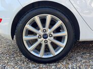 Ford Fiesta 1.0T EcoBoost Titanium Euro 6 (s/s) 5dr 22