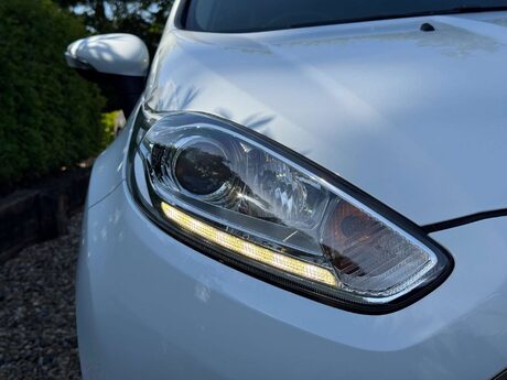 Ford Fiesta 1.0T EcoBoost Titanium Euro 6 (s/s) 5dr 29