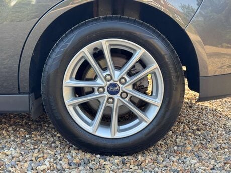 Ford C-Max 1.0T EcoBoost GPF Zetec Euro 6 (s/s) 5dr 31