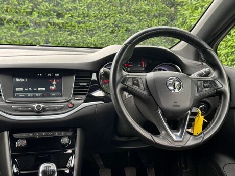 Vauxhall Astra 1.4i Turbo SRi Euro 6 5dr 9