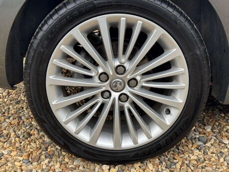 Vauxhall Astra 1.4i Turbo SRi Euro 6 5dr 22