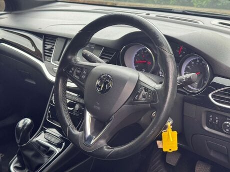 Vauxhall Astra 1.4i Turbo SRi Euro 6 5dr 29