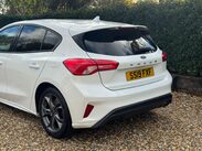 Ford Focus 1.0T EcoBoost ST-Line Euro 6 (s/s) 5dr 6