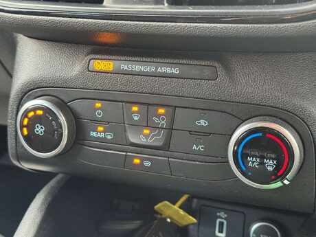 Ford Focus 1.0T EcoBoost ST-Line Euro 6 (s/s) 5dr 21