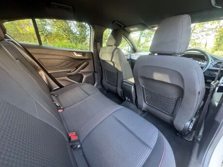 Ford Focus 1.0T EcoBoost ST-Line Euro 6 (s/s) 5dr 20