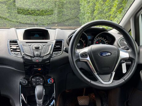 Ford Fiesta 1.6 Zetec Powershift Euro 5 5dr 11
