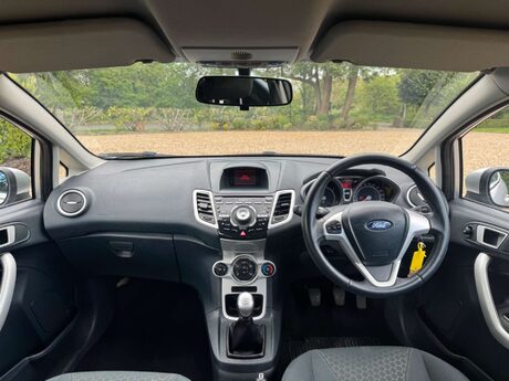 Ford Fiesta 1.25 Zetec Euro 5 3dr 9