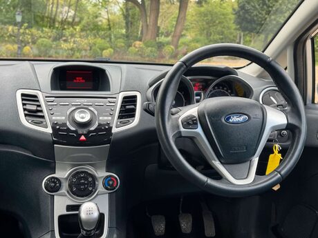 Ford Fiesta 1.25 Zetec Euro 5 3dr 10