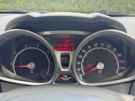 Ford Fiesta 1.25 Zetec Euro 5 3dr 28