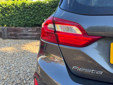 Ford Fiesta 1.0T EcoBoost Zetec Euro 6 (s/s) 5dr 11