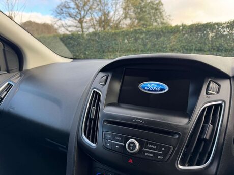 Ford Focus 1.0T EcoBoost Titanium Euro 6 (s/s) 5dr 30