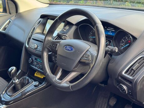 Ford Focus 1.0T EcoBoost Titanium Euro 6 (s/s) 5dr 39