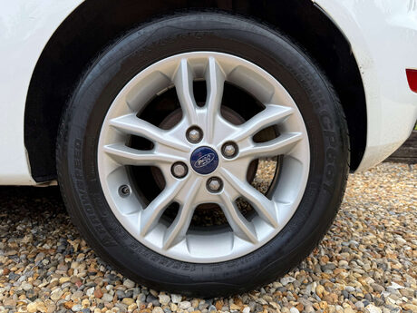 Ford Fiesta 1.25 Zetec Euro 6 3dr 12