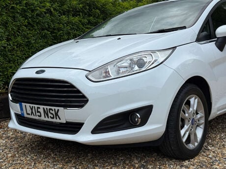Ford Fiesta 1.25 Zetec Euro 6 3dr 26
