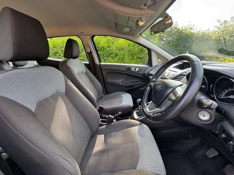Ford Ecosport 1.0T EcoBoost Zetec 2WD Euro 6 (s/s) 5dr 15