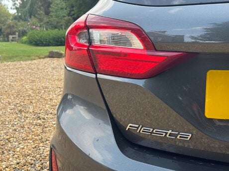 Ford Fiesta 1.0T EcoBoost ST-Line Euro 6 (s/s) 5dr 9