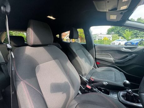 Ford Fiesta 1.0T EcoBoost ST-Line Euro 6 (s/s) 5dr 27