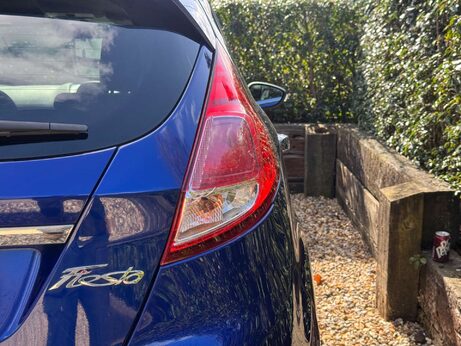 Ford Fiesta 1.6 Zetec Powershift Euro 5 5dr 2