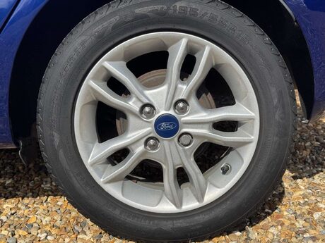 Ford Fiesta 1.6 Zetec Powershift Euro 5 5dr 33